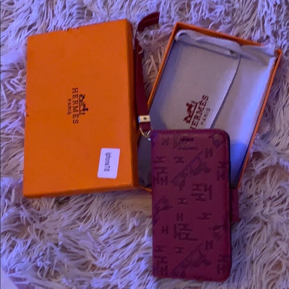 Accessories - iPhone 7/8 case burgundy